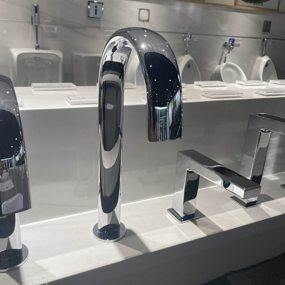 Vòi cảm ứng lavabo TOTO TLE24008A