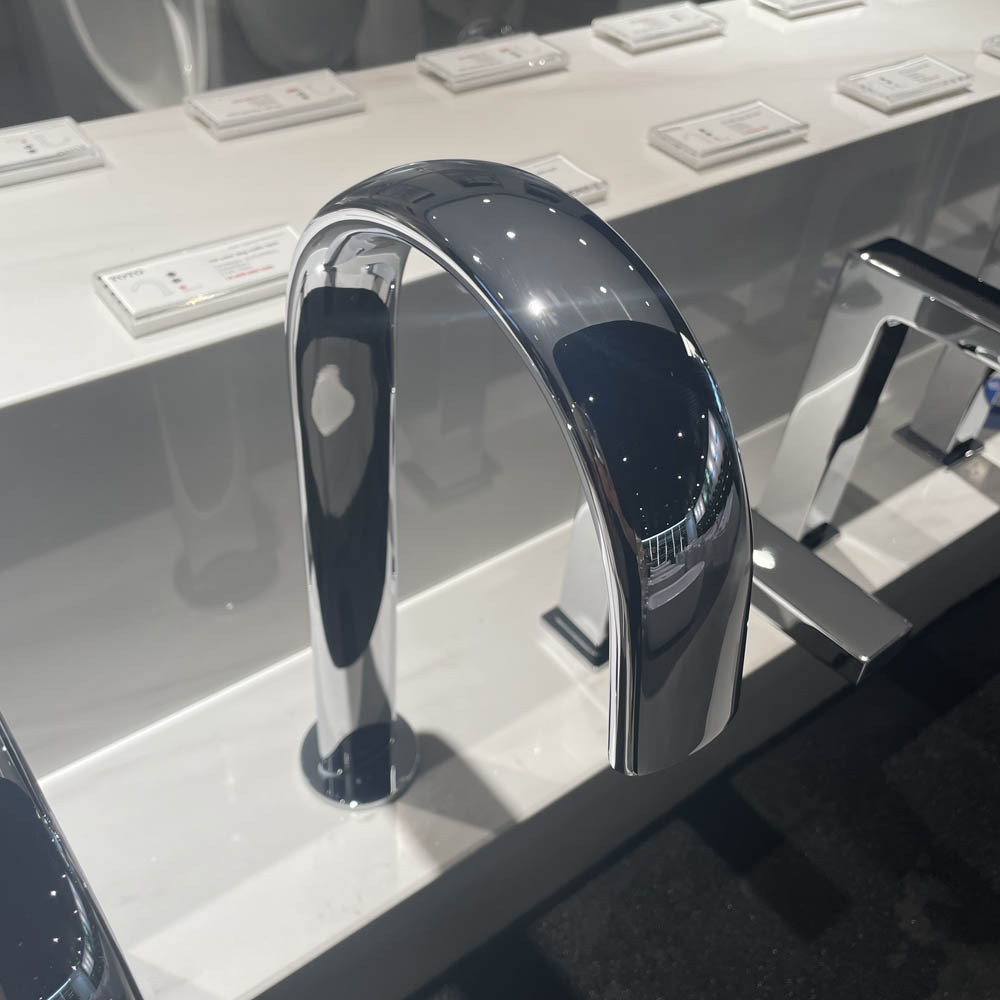 Vòi cảm ứng lavabo TOTO TLE24008A