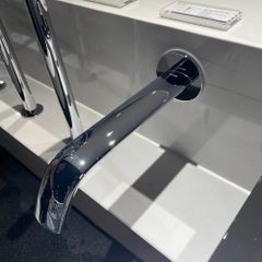 Vòi cảm ứng lavabo TOTO TLE24010A