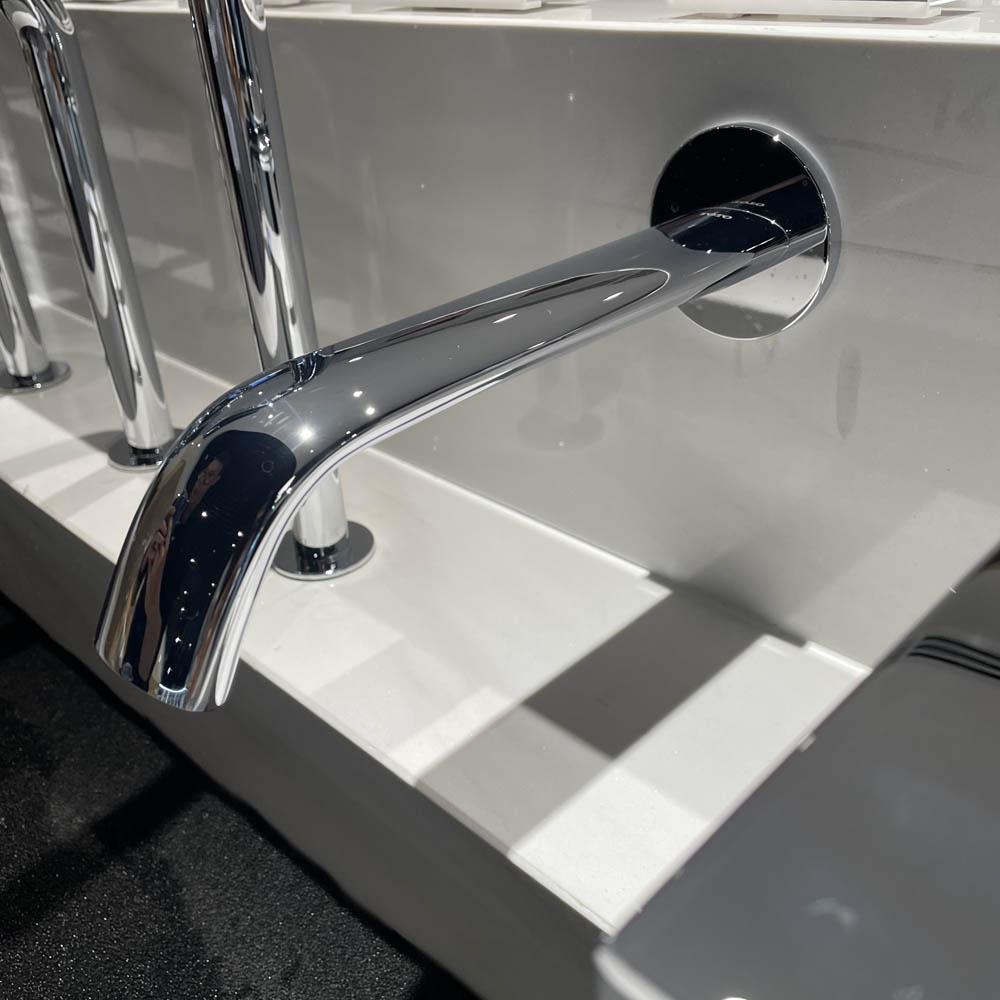 Vòi cảm ứng lavabo TOTO TLE24010A