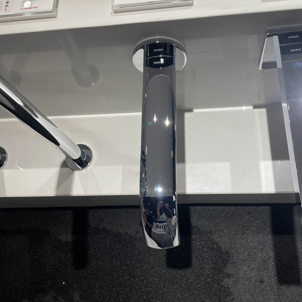 Vòi cảm ứng lavabo TOTO TLE24010A