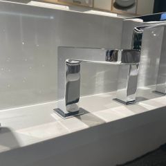 Vòi cảm ứng lavabo TOTO TLE25006V