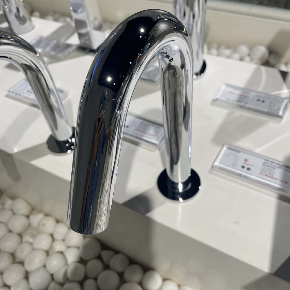 Vòi cảm ứng lavabo TOTO TLE26006V