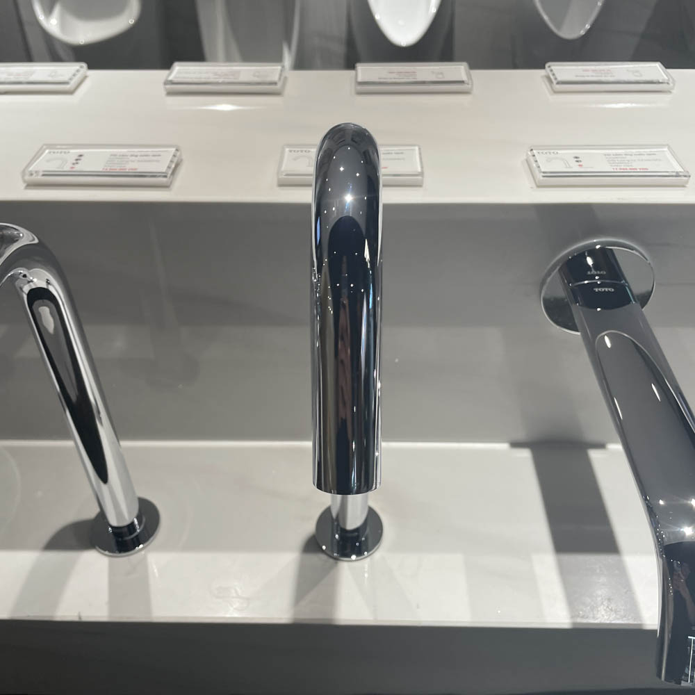 Vòi cảm ứng lavabo TOTO TLE26008A