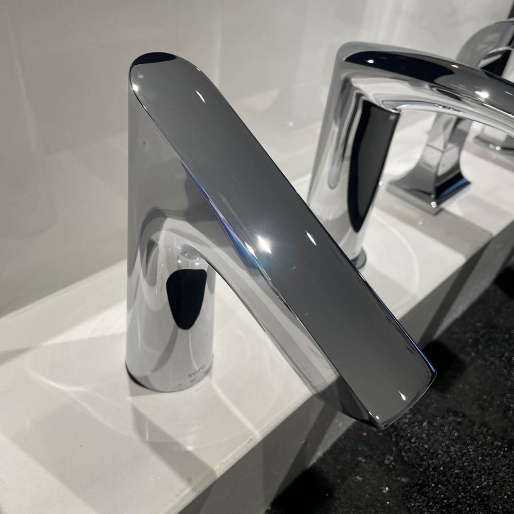 Vòi cảm ứng TOTO TLE27002V