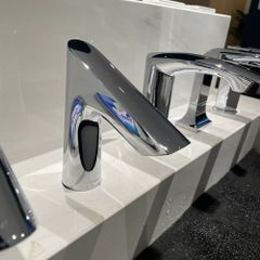 Vòi cảm ứng TOTO TLE27002V/TLE03502A1/TLN01102A (Tái tạo năng lượng)