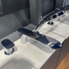 Vòi chậu gắn tường TOTO TLG01311BB (TLG01311B)