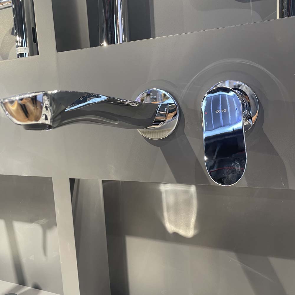 Vòi chậu gắn tường TOTO TLG01311BB (TLG01311B)