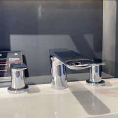 Vòi lavabo 3 lỗ TOTO TLG04201BA