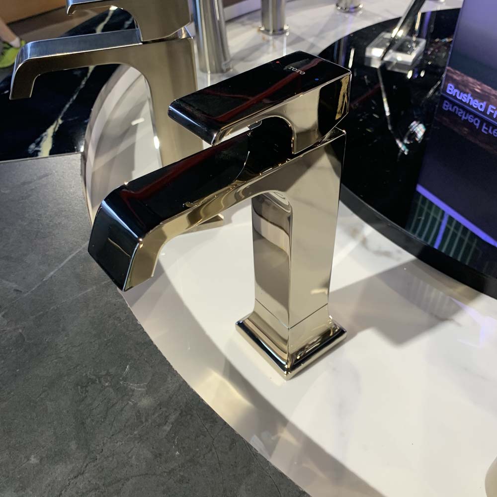 Vòi rửa mặt lavabo TOTO TLG08303V