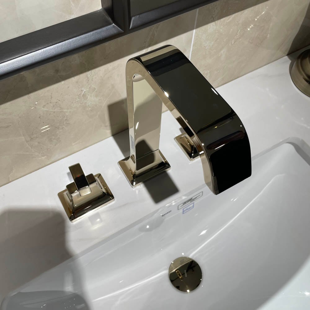 Vòi lavabo 3 lỗ TOTO TLG08201B