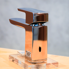 Vòi rửa mặt lavabo TOTO TLG02301V