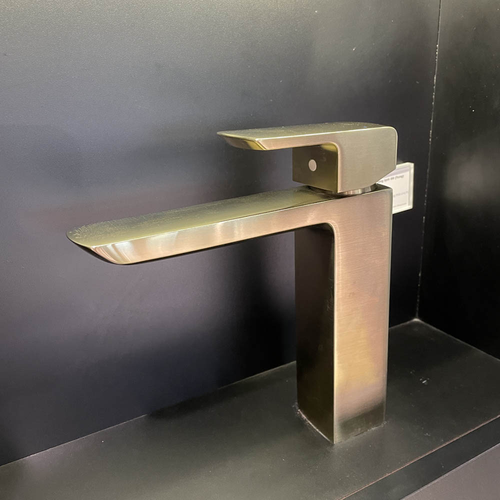 Vòi rửa mặt lavabo TOTO TLG02304V