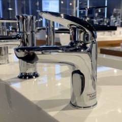 Vòi rửa mặt lavabo TOTO TLS03301V