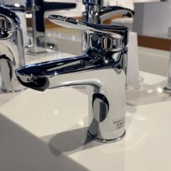 Vòi rửa mặt lavabo TOTO TLS04301V