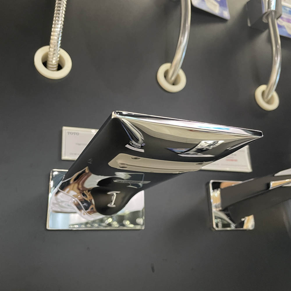 Vòi xả bồn TOTO TBP02001B âm tường