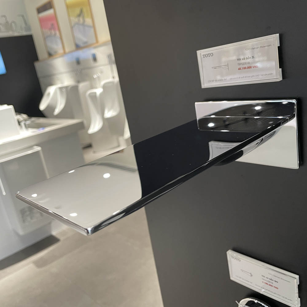 Vòi xả bồn TOTO TBP02001B âm tường