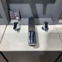 Vòi xả bồn tắm TOTO TBG03201BA (TBG03201B) 3 lỗ