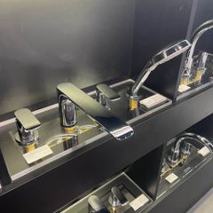 Vòi sen xả bồn tắm TOTO TBG04202BB (TBG04202B) 4 Lỗ