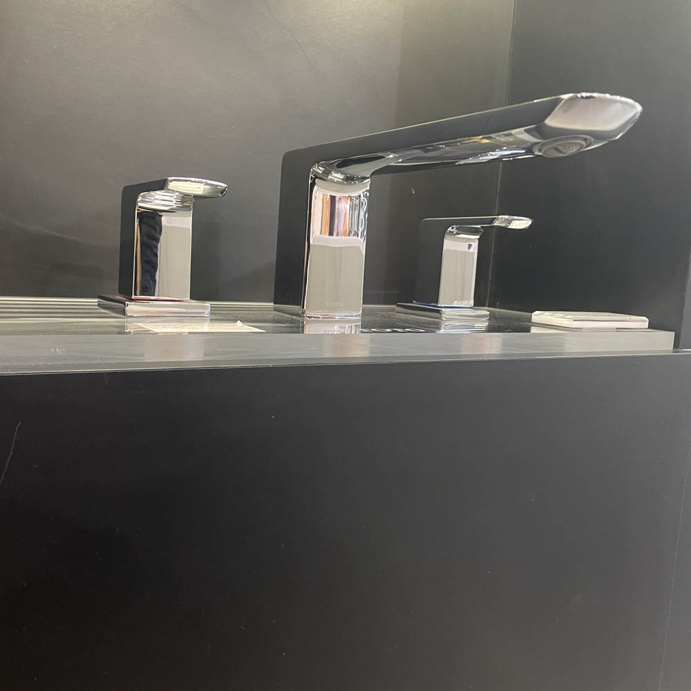 Vòi xả bồn tắm TOTO TBG02201BA (TBG02201B) 3 lỗ