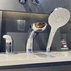 Vòi sen xả bồn tắm TOTO TBG01305B 3 lỗ