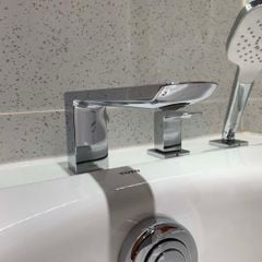 Vòi sen xả bồn tắm TOTO TBG02202BB 4 lỗ (TBG02202B)