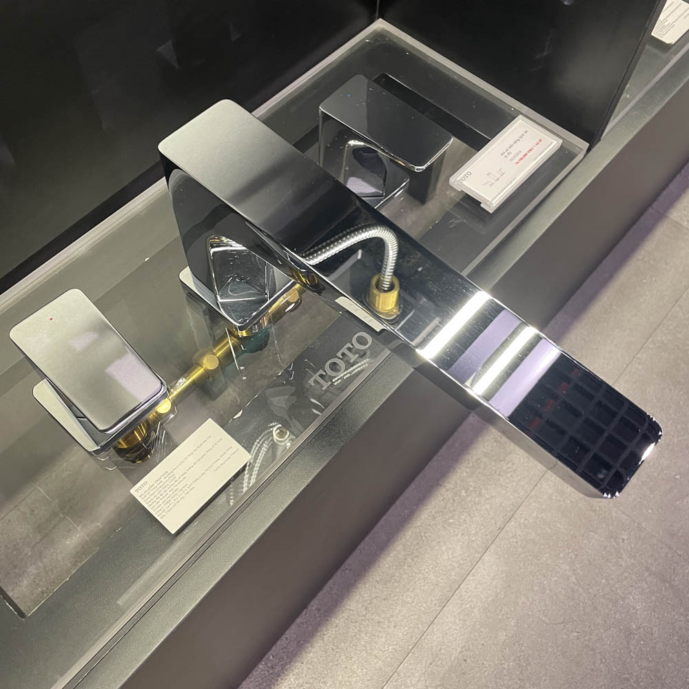 Vòi xả bồn tắm TOTO TBG07201B 3 lỗ