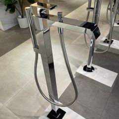 Vòi sen xả bồn tắm TOTO TBG08306A/TBN01105B