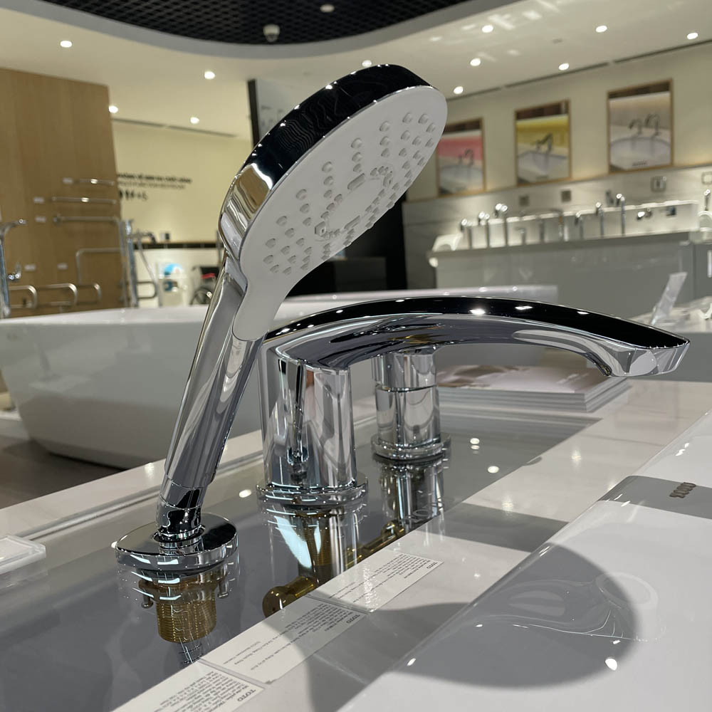 Vòi sen xả bồn tắm TOTO TBG09305AA 3 lỗ (TBG09305A)