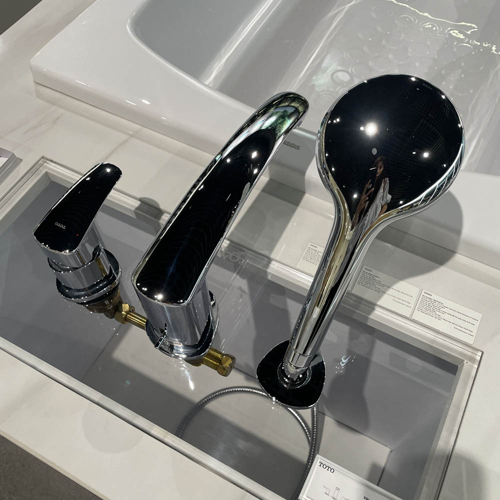 Vòi sen xả bồn tắm TOTO TBG09305AA 3 lỗ (TBG09305A)