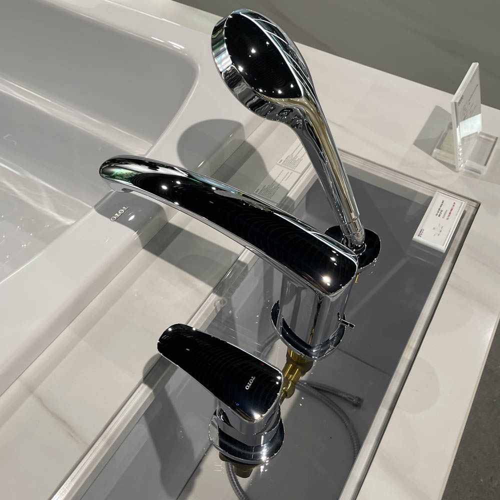 Vòi sen xả bồn tắm TOTO TBG09305AA 3 lỗ (TBG09305A)