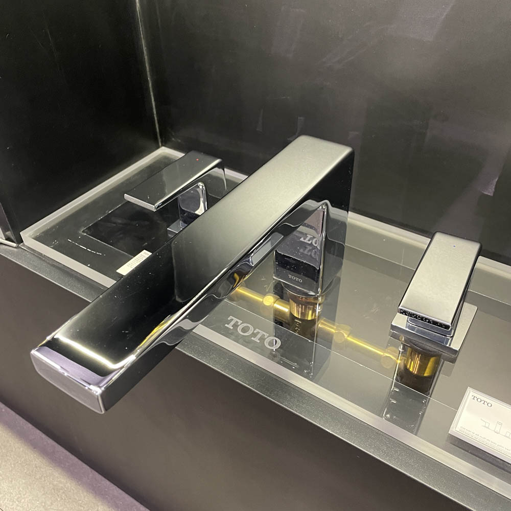 Vòi xả bồn tắm TOTO TBG10201B 3 lỗ