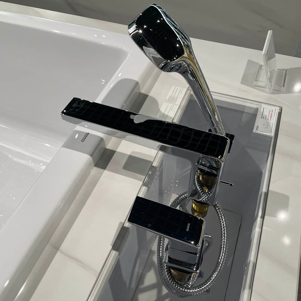 Vòi sen xả bồn tắm TOTO TBG10305AA 3 lỗ (mã cũ TBG10305A)