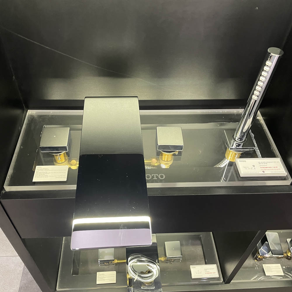 Vòi sen xả bồn tắm TOTO TBP02202A 4 lỗ