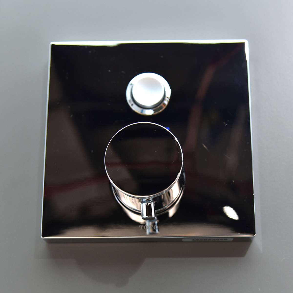 Van điều chỉnh nhiệt độ TOTO TBV02405B/TBN01001B