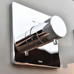 Van điều chỉnh nhiệt độ TOTO TBV02402B/TBN01001B