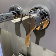 Vòi chậu gắn tường TOTO TLS01310B (Vòi dài)