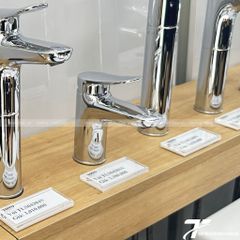 Vòi rửa mặt lavabo TOTO TLS04301V