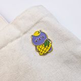  Huy hiệu cài áo kim loại Mèo Berry Kitty Xoài 
