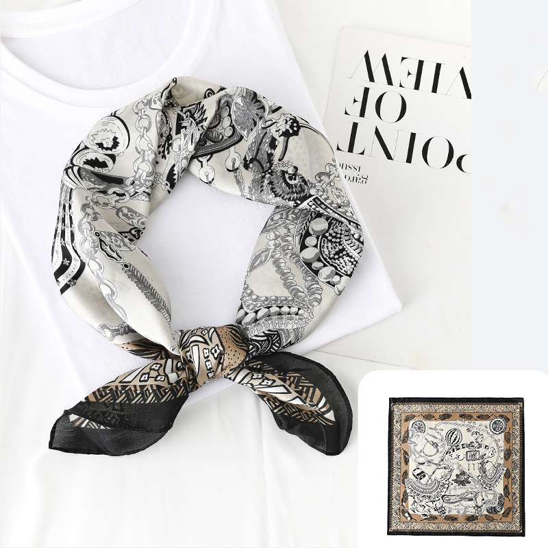  Khăn quàng cổ size vuông 70cm lụa mỏng nhẹ thích hợp cho mùa hè mùa xuân mùa thu chống nắng họa tiết dây xích màu nâu AGANA- KL402 