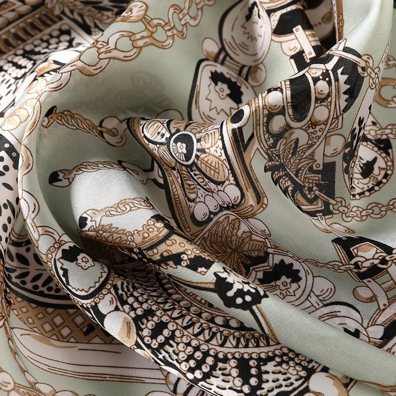  Khăn quàng cổ size vuông 70cm lụa mỏng nhẹ thích hợp cho mùa hè mùa xuân mùa thu chống nắng họa tiết dây xích màu xanh rêu AGANA- KL400 