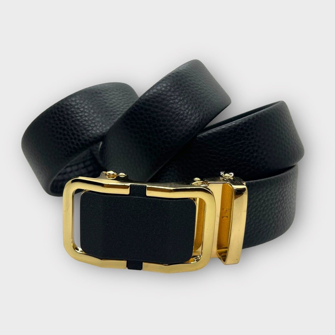  Quà tặng 20/10 cho đối tác nam, sếp nam, đồng nghiệp nam, người yêu nam ,bạn bè, anh trai hoặc người thân quà tặng Thắt lưng nam da bò thật khóa tự động hợp kim chống rỉ AGANA dây nịt nam cao cấp khóa lỗ kim da bò bền bỉ thời trang - Màu Đen - DNN009 