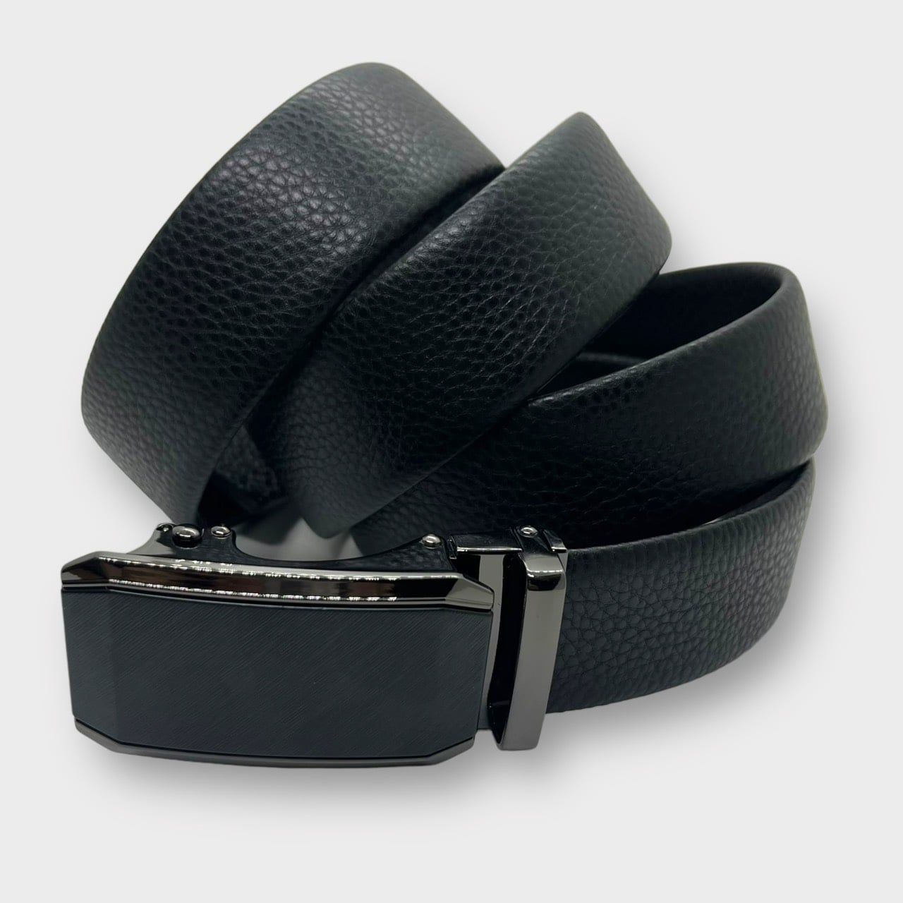  Quà tặng 20/10 cho đối tác nam, sếp nam, đồng nghiệp nam, người yêu nam ,bạn bè, anh trai hoặc người thân quà tặng Thắt lưng nam da bò thật khóa tự động hợp kim chống rỉ AGANA dây nịt nam cao cấp khóa lỗ kim da bò bền bỉ thời trang - Màu Đen - DNN026 