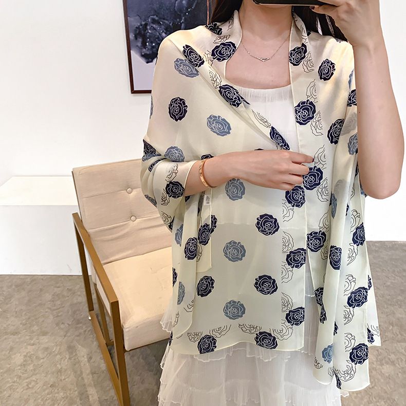  Quà tặng 20/10 cho sếp nữ, vợ, cô giáo, giáo viên nữ, mẹ và bạn gái, người yêu nữ quà tặng Khăn quàngchoàng cổ lụa cao cấp cho nữ văn phòng sở đẹp màu trắng AGANA - KS174 