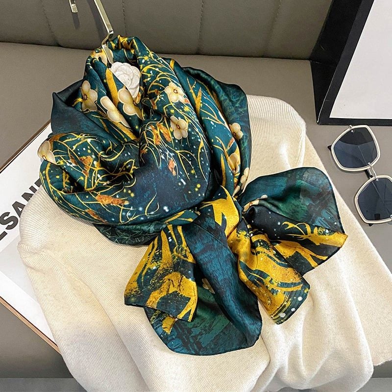  Quà tặng 20/11 cho sếp nữ, vợ, cô giáo, giáo viên nữ, mẹ và bạn gái, người yêu nữ quà tặng Khăn quàngchoàng cổ lụa cao cấp cho nữ văn phòng sở đẹp màu vàng xanh AGANA - KS214 