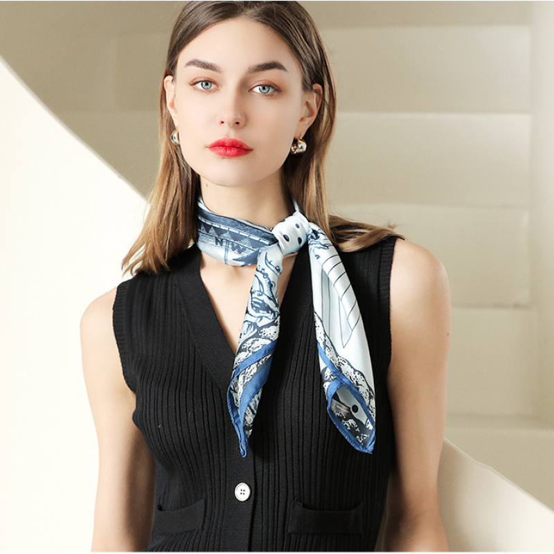  Khăn quàng cổ size vuông 70cm lụa mỏng nhẹ thích hợp cho mùa hè mùa xuân mùa thu chống nắng họa tiết la bàn màu xanh lam AGANA- KL404 