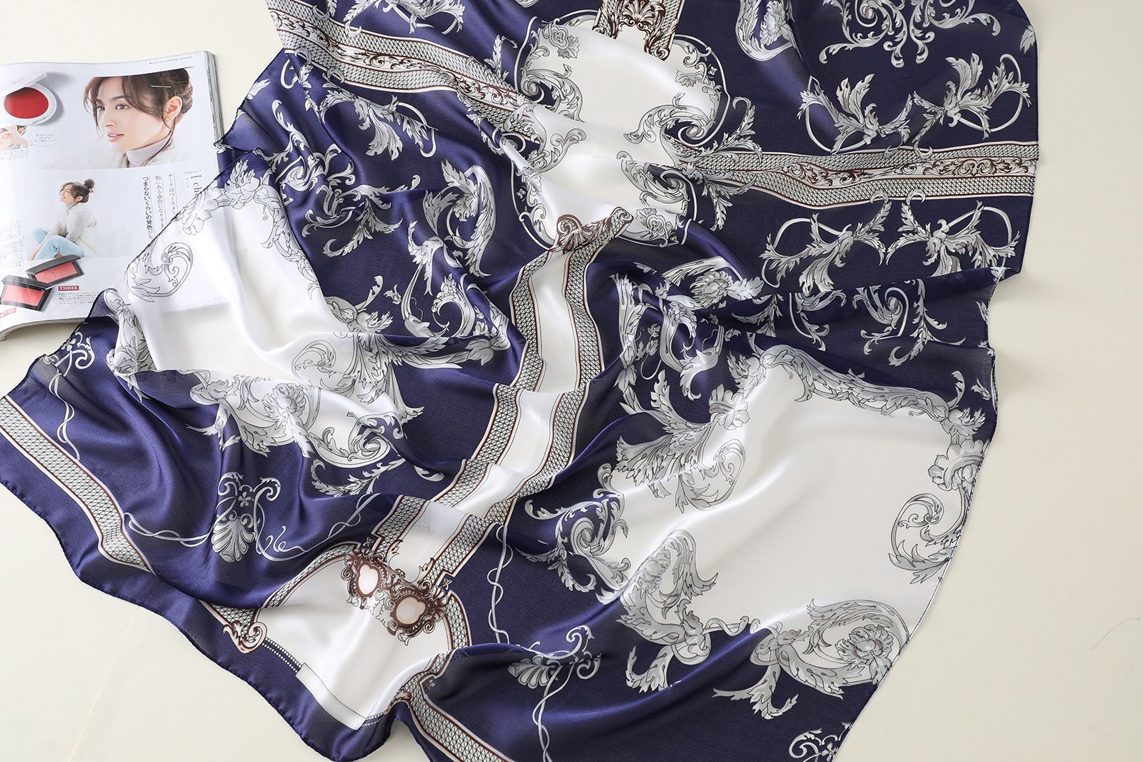  Quà tặng 20/11 cho sếp nữ, vợ, cô giáo, giáo viên nữ, mẹ và bạn gái, người yêu nữ quà tặng Khăn quàngchoàng cổ lụa cao cấp cho nữ văn phòng sở đẹp màu xanh AGANA - KS162 