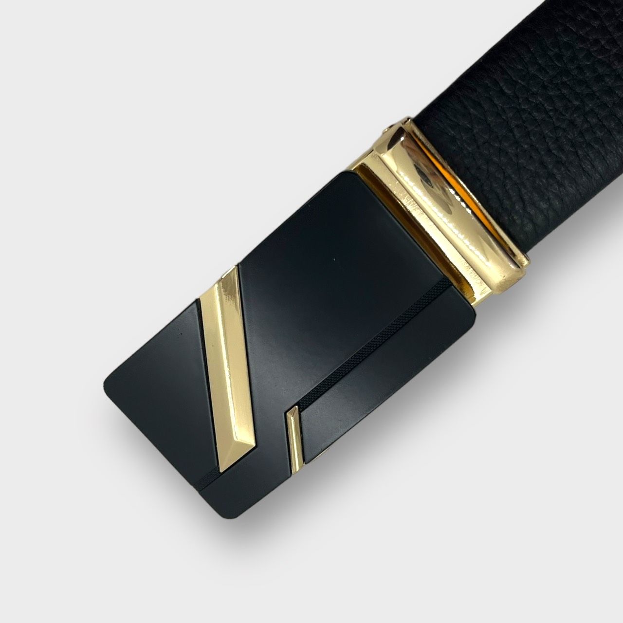  Quà tặng 20/11 cho đối tác nam, sếp nam, đồng nghiệp nam, người yêu nam ,bạn bè, anh trai hoặc người thân quà tặng Thắt lưng nam da bò thật khóa tự động hợp kim chống rỉ AGANA dây nịt nam cao cấp khóa lỗ kim da bò bền bỉ thời trang - Màu Đen - DNN017 