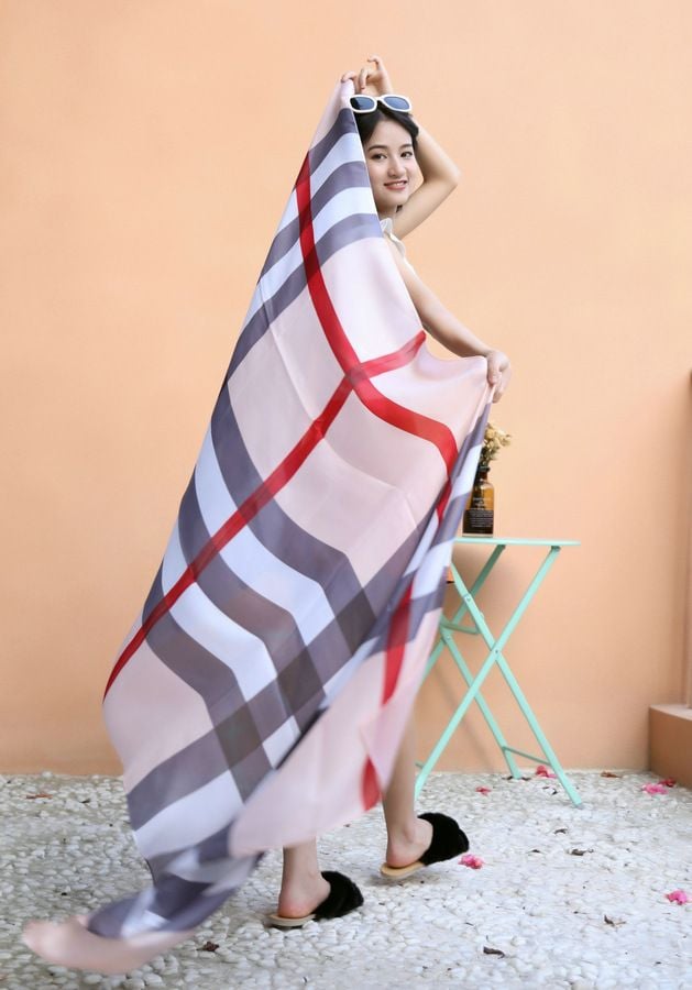  Khăn quàng choàng cổ lụa cao cấp cho nữ văn phòng sở đẹp màu hồng sọc AGANA - KS046 