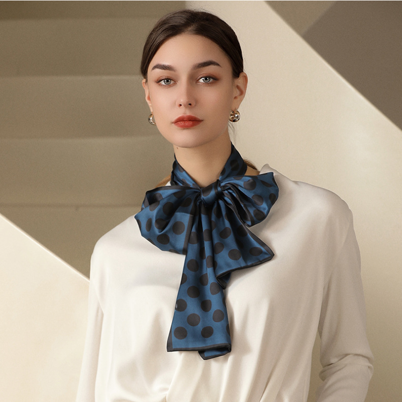  Quà tặng 20/10 cho sếp nữ, vợ, cô giáo, giáo viên nữ, mẹ và bạn gái, người yêu nữ quà tặng khăn quàng choàng cổ lụa cao cấp cho nữ văn phòng công sở đẹp họa tiết chấm bi màu xanh đen AGANA- K1003 